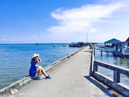 Làng chài Hàm Ninh