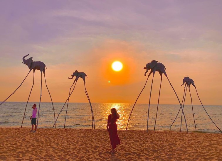 Review ” Thiên đường Selfie ” SunSet Sanato Beach Club Phú Quốc 1